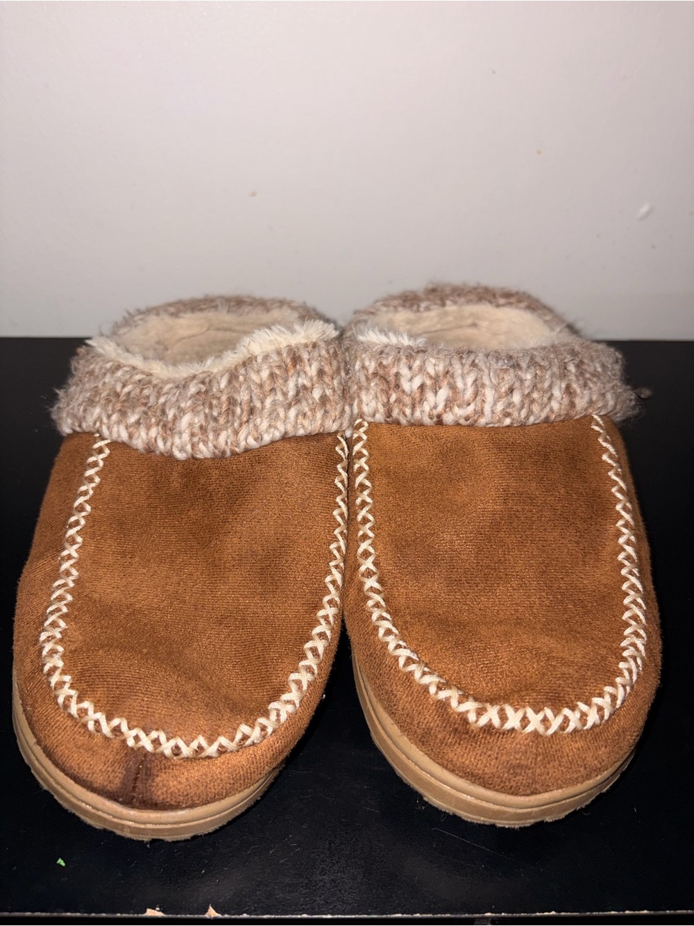 dearfoams women Chestnut Brown Knit Cuff Slippers